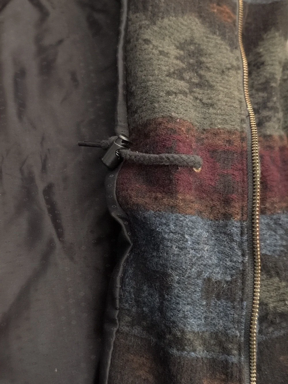 Woolrich Blue Red Green and Black AztecWomen's XL Jacket - Picture 16 of 16